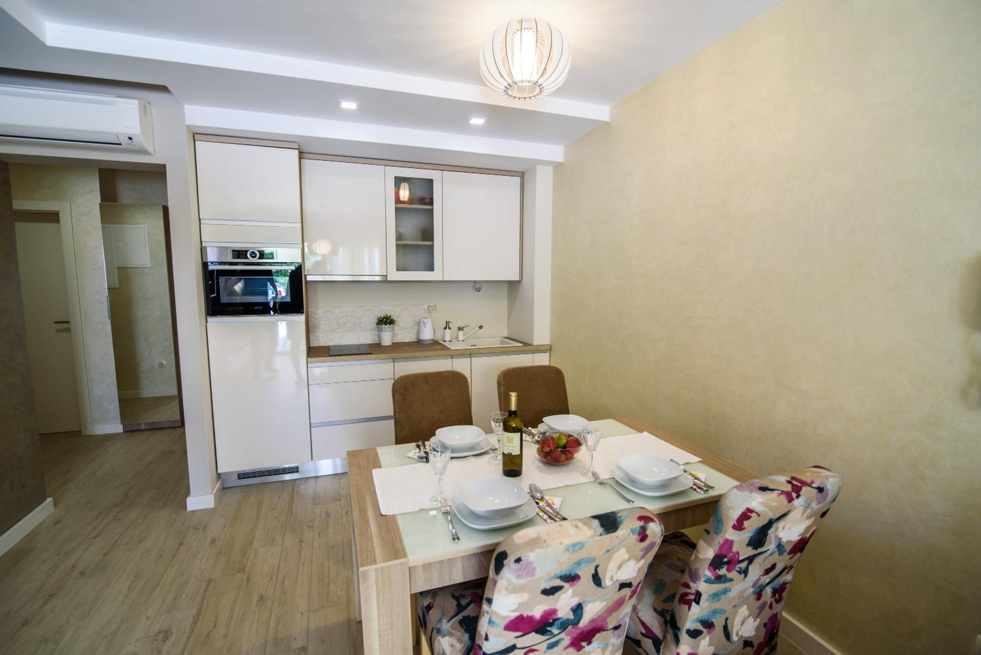 Apartments Leone Lukas 프로마이나 객실 사진
